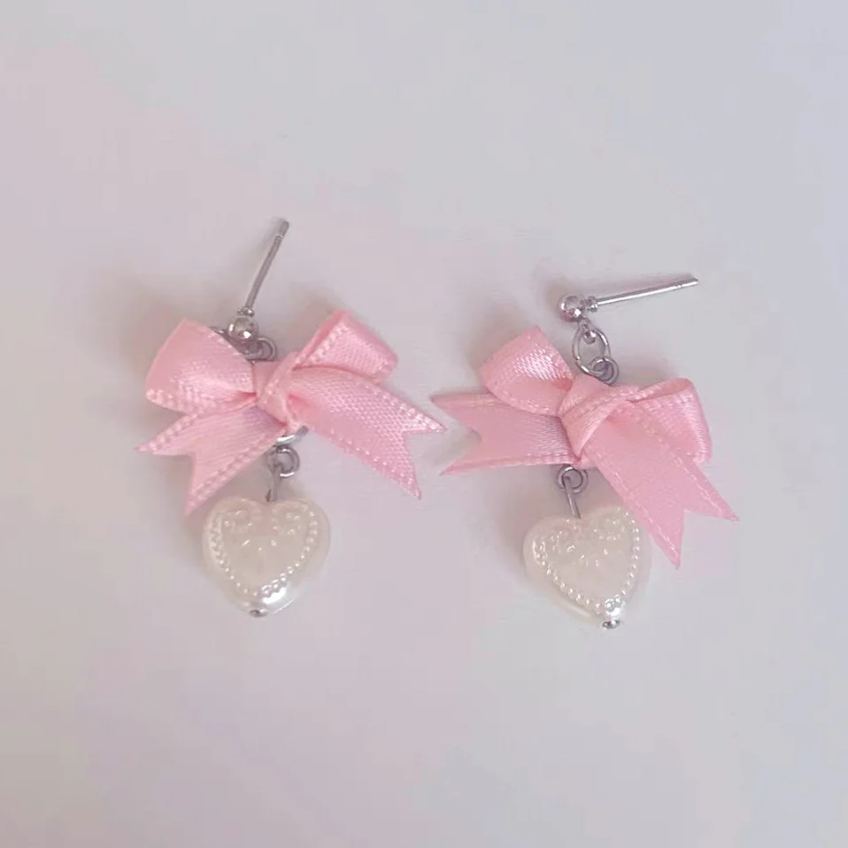 Bow Heart Carved Earrings HA2178
