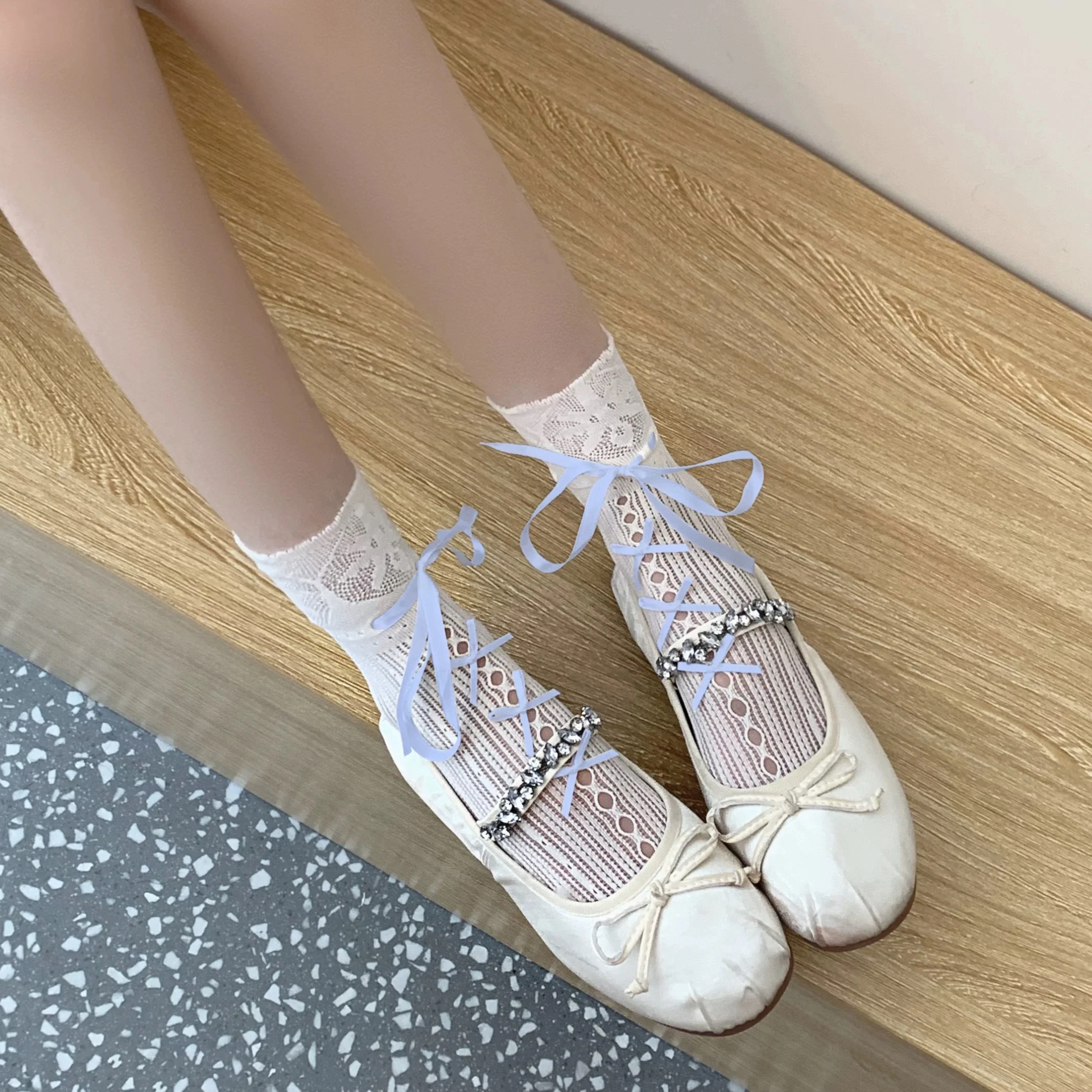 Bow mid-calf socks HA2359 - Image 11
