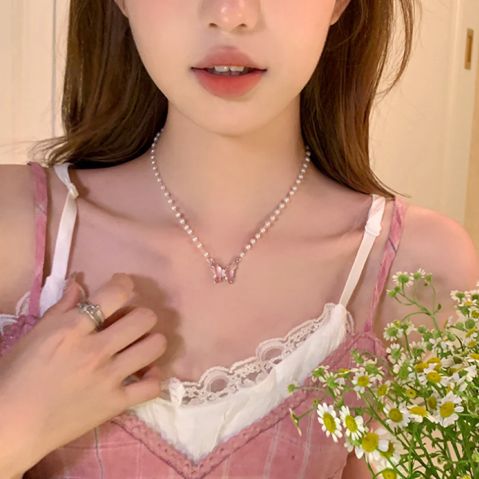 Crystal Butterfly Pearl Necklace HA2157