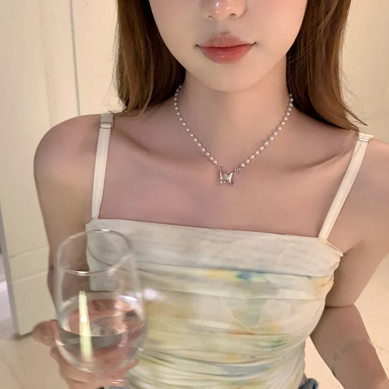 Crystal Butterfly Pearl Necklace HA2157 - Image 2