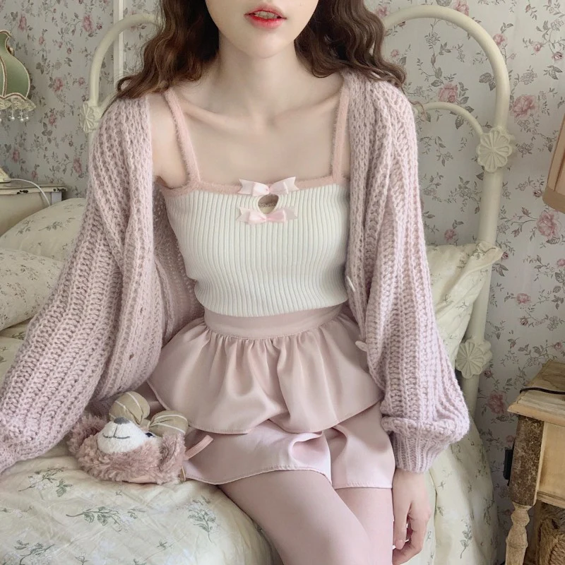 Gentle Bow Embellished Camisole HA1699