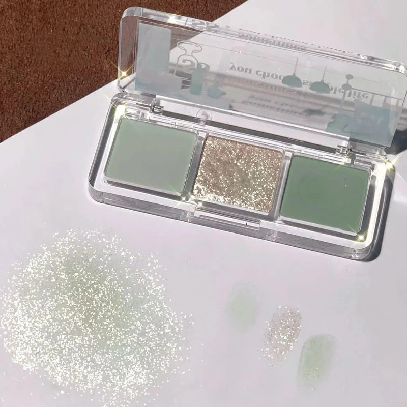 Mint green tri-color eye shadow HA0923 - Image 3