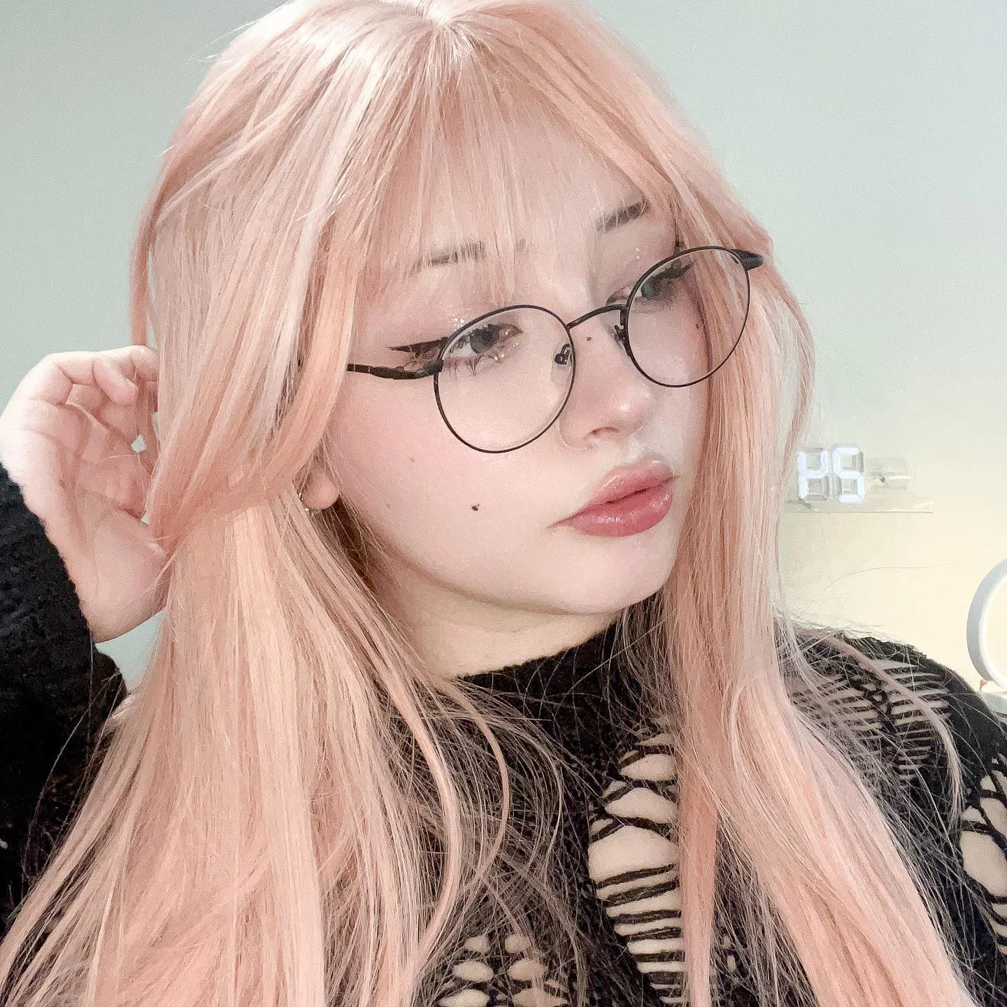 Pink  long curly wig  HA1697 - Image 2