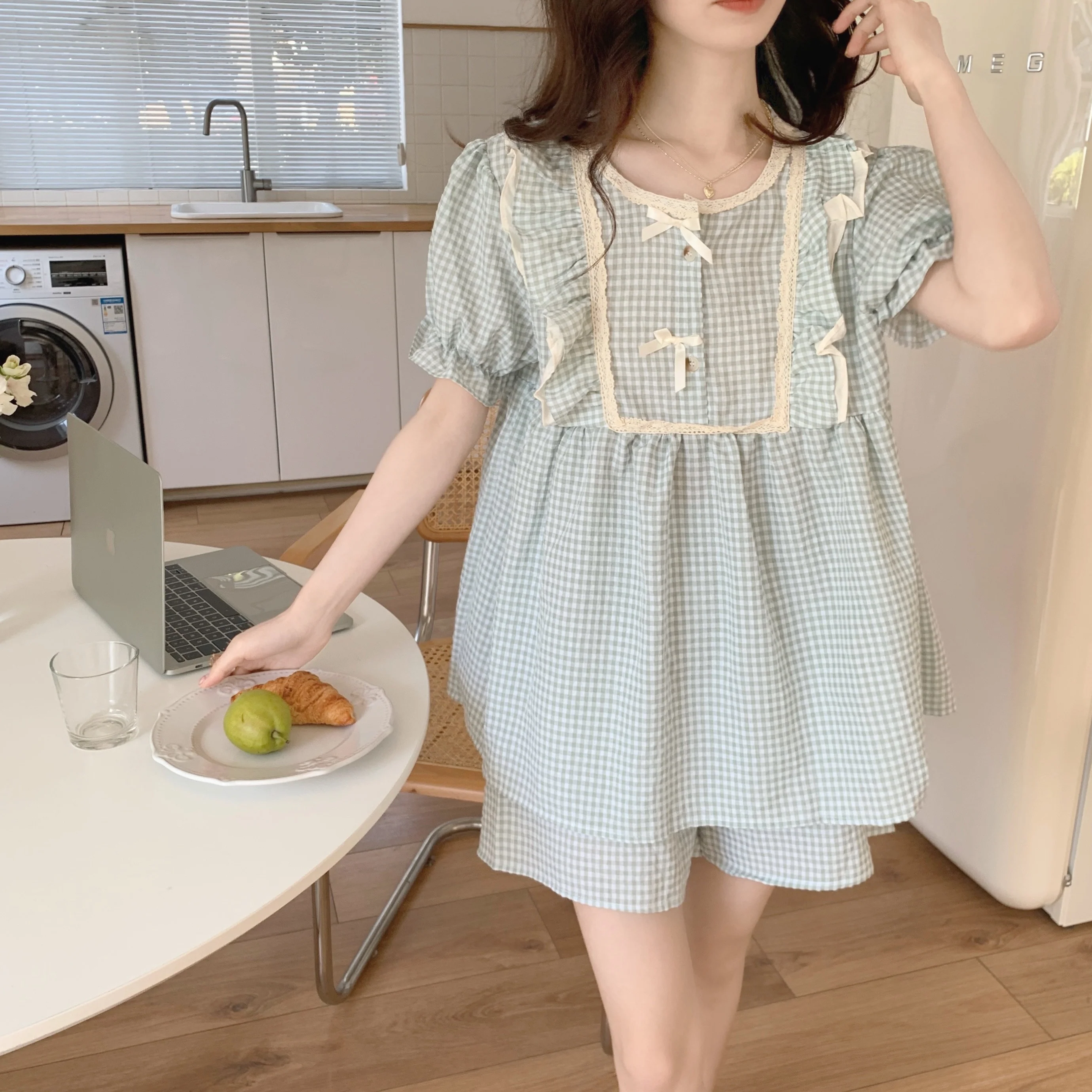 Princess Style Puff Sleeve Short Sleeve Shorts Set    HA0773 - Image 2