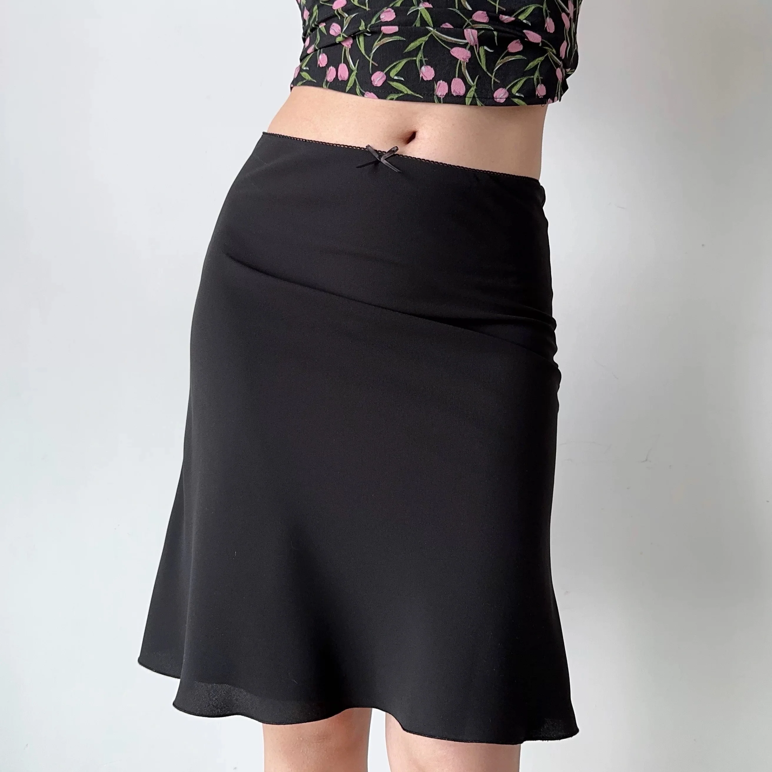 Slim-Fit Fishtail Skirt HA29701 - Image 3