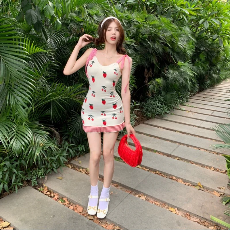 White v-neck strap dress HA1799 - Image 6